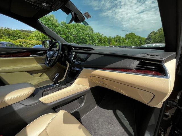 Fahrzeugabbildung Cadillac XT5 Premium AWD , NAVI+RFK*HEAD-UP*PANO*AHK
