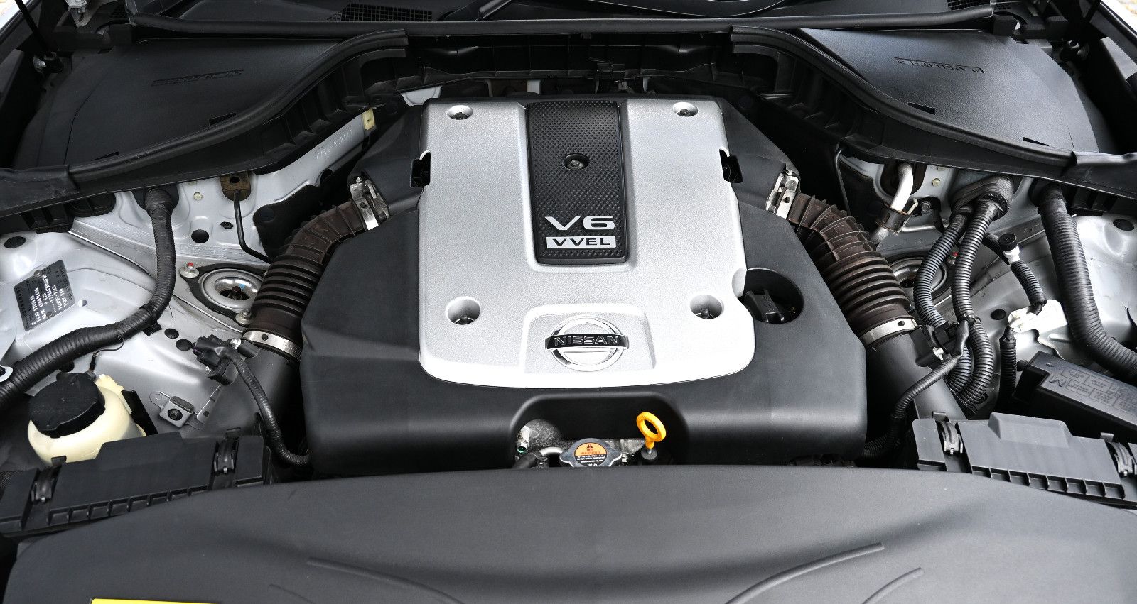 Nissan Fuga 3,7 GT Type S – Bild 26