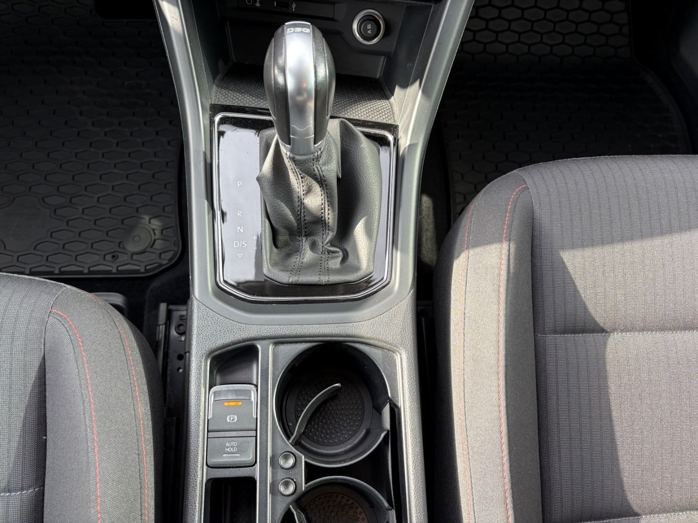 Fahrzeugabbildung Volkswagen Touran 1.6 TDI Comfortline BMT Start-Stopp