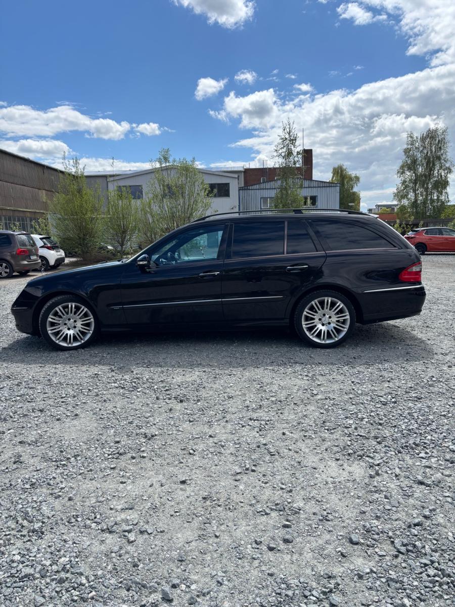 Mercedes-Benz E220 2009 — photo 8