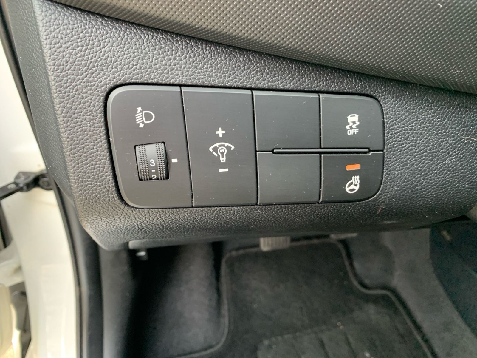 Fahrzeugabbildung Hyundai i10 1.0 Trend Sitzheizung