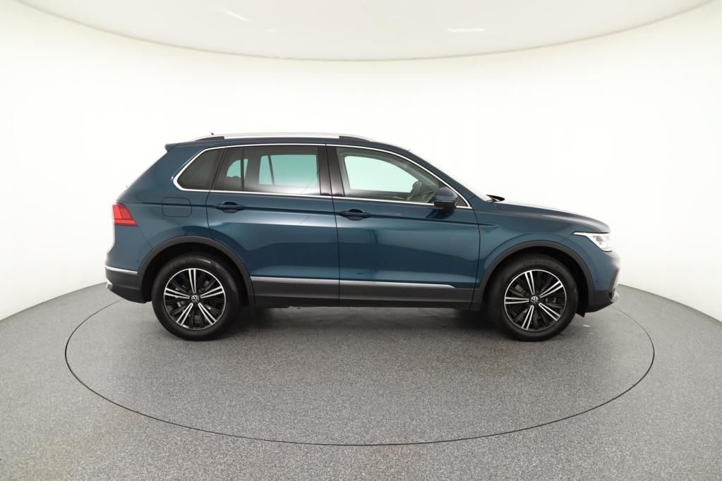 Volkswagen Tiguan Elegance 1.4TSI eHybrid 180kW AHK*PDC*RFK
