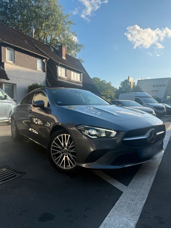 Image of Mercedes-Benz CLA 180