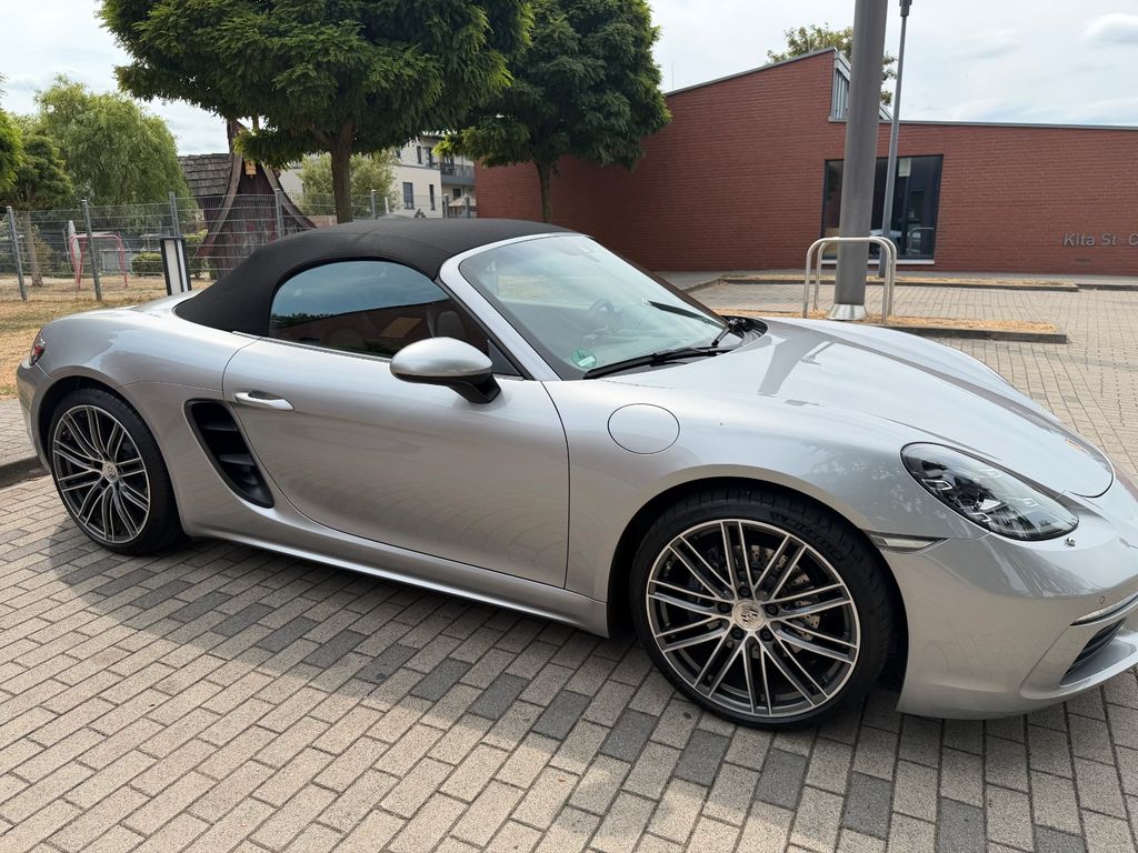Image of Porsche Boxster