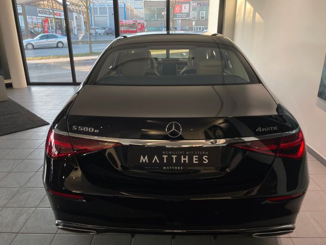 Fahrzeugabbildung Mercedes-Benz S 580 e 4Matic Lang AMG-Line/TV-Tuner/Burmester/