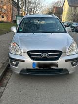 Kia Carens UN diesel 6gang Motor 2,0 - gebrauchte Kia Carens aus dem Jahr 2007