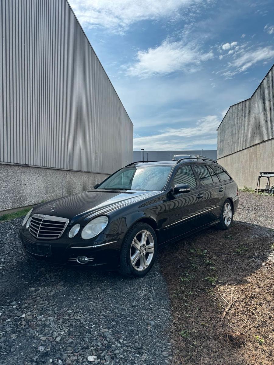Mercedes-Benz E 280