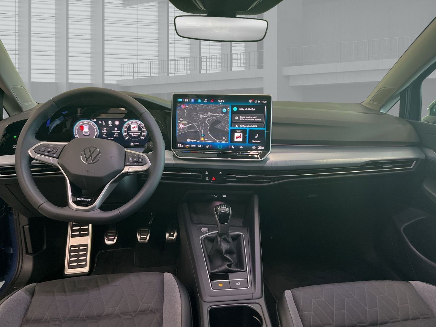 Fahrzeugabbildung Volkswagen Golf Energy Life 1.5 TSI AHK-el. klappb. Navi Di