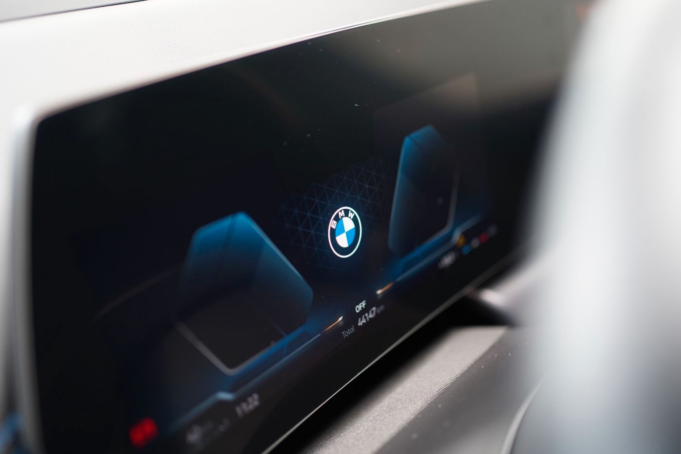 Fahrzeugabbildung BMW 218i Active Tourer M Sport +HeadUp+LED+Glasdach+