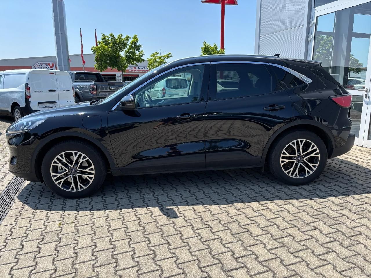 Fahrzeugabbildung Ford Kuga Plug-In Hybrid Titanium X