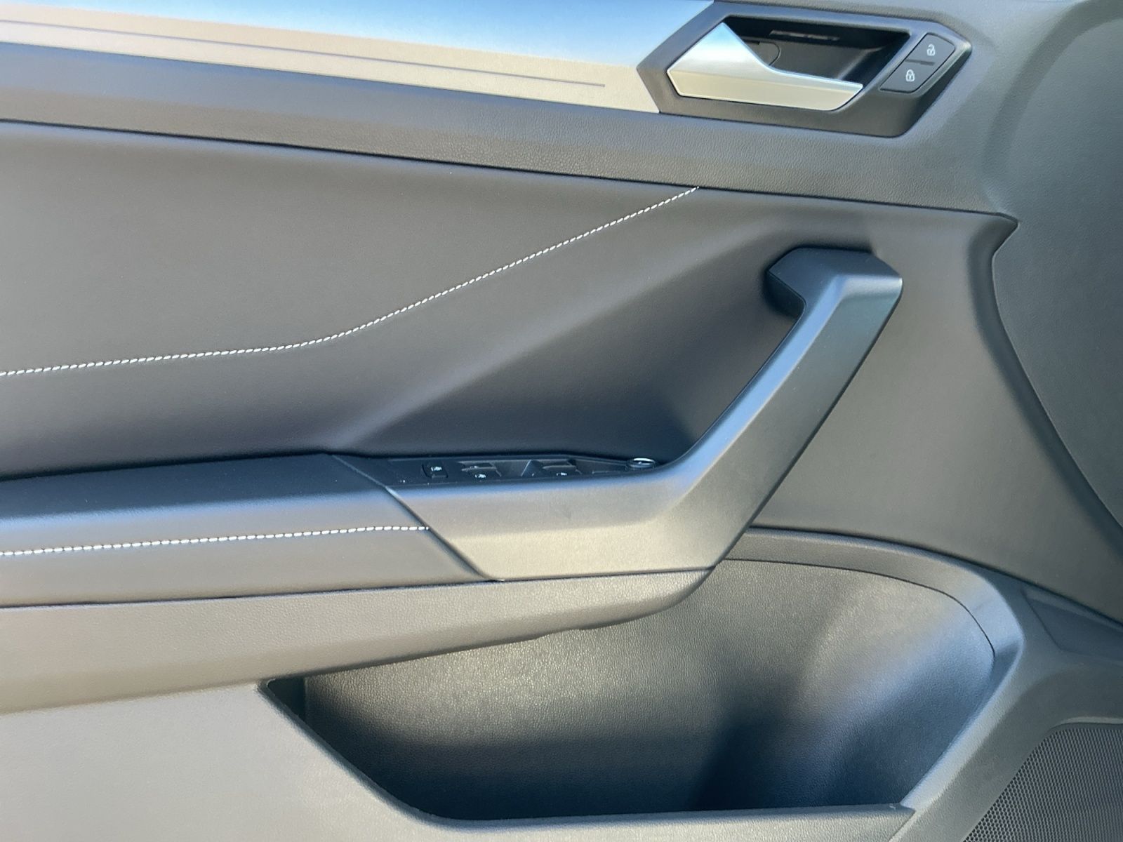 Volkswagen T-Roc - Bild 15