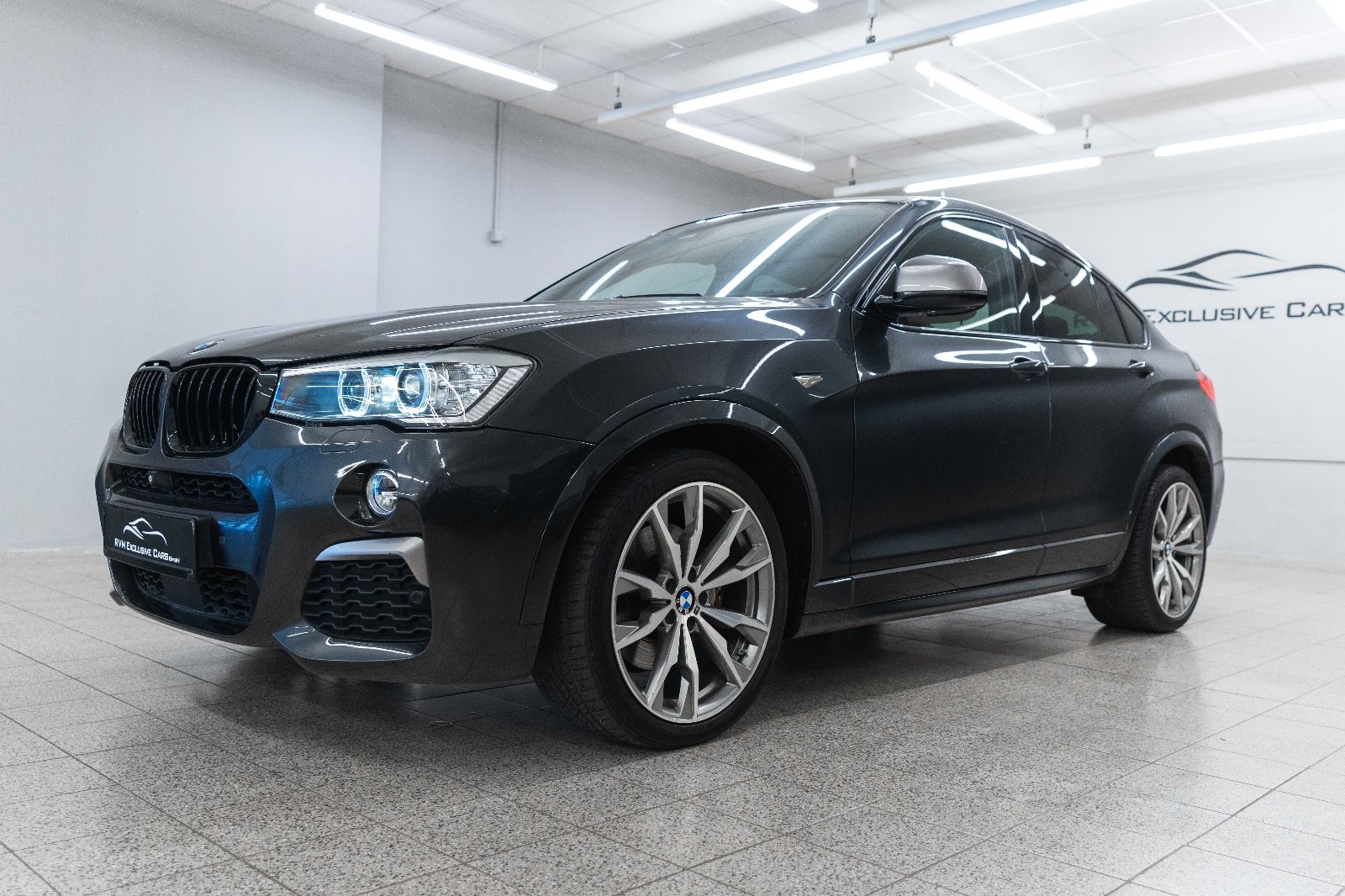 Fahrzeugabbildung BMW X4 M40i M-Sportpaket Head Up Harman 360 Xenon