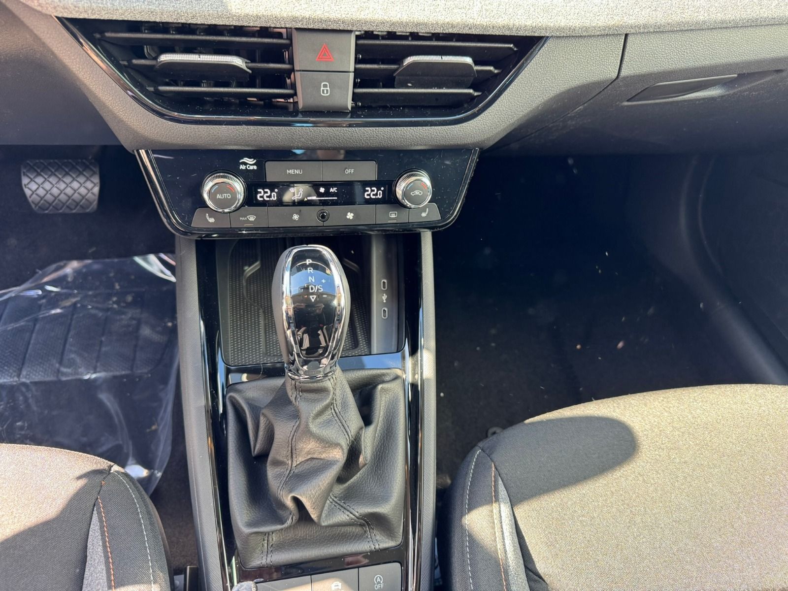Fahrzeugabbildung SKODA Kamiq Selection 1,0 TSI 85 kW 7-Gang-DSG