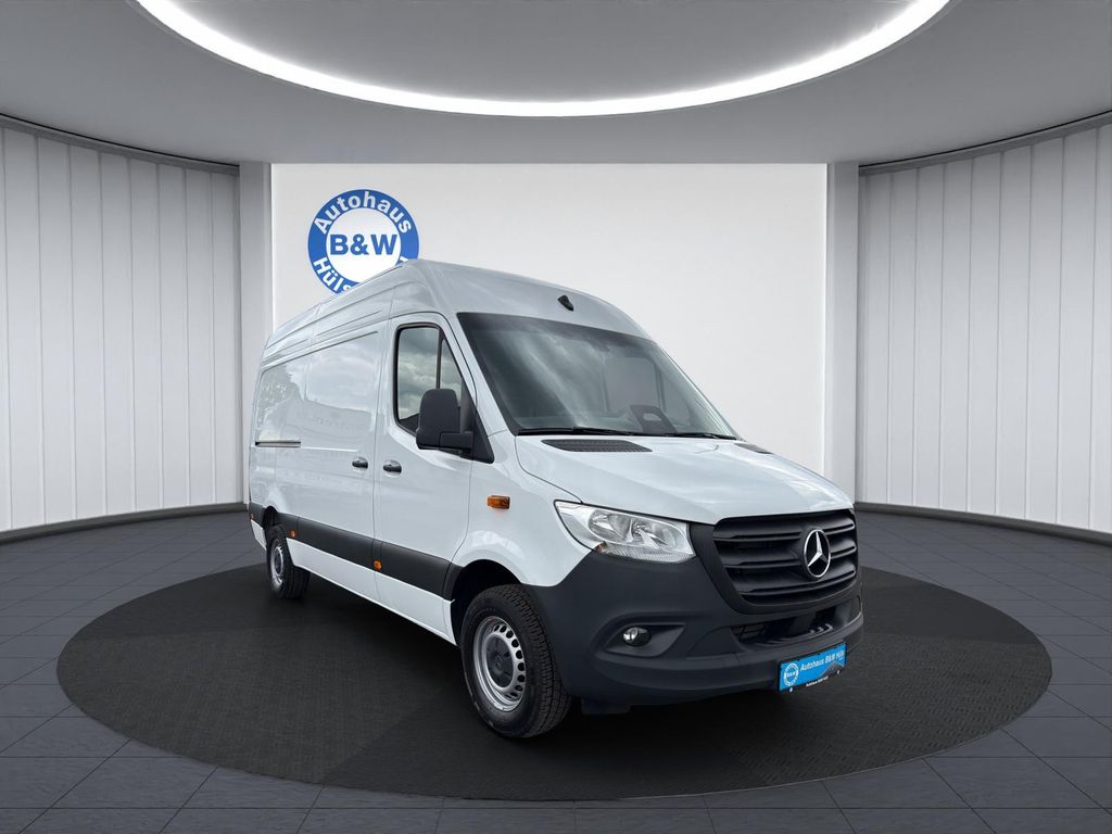 Image of Mercedes-Benz Sprinter