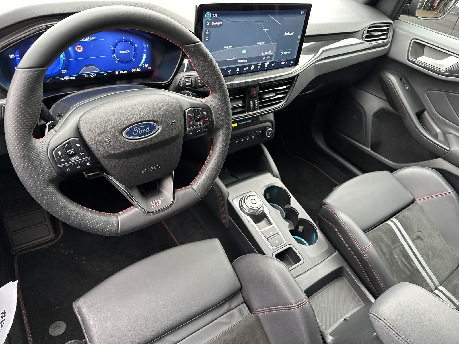 Fahrzeugabbildung Ford Focus 2.3 EB Aut. ST X NAV+LED+HUD+BANG&OLUFSEN