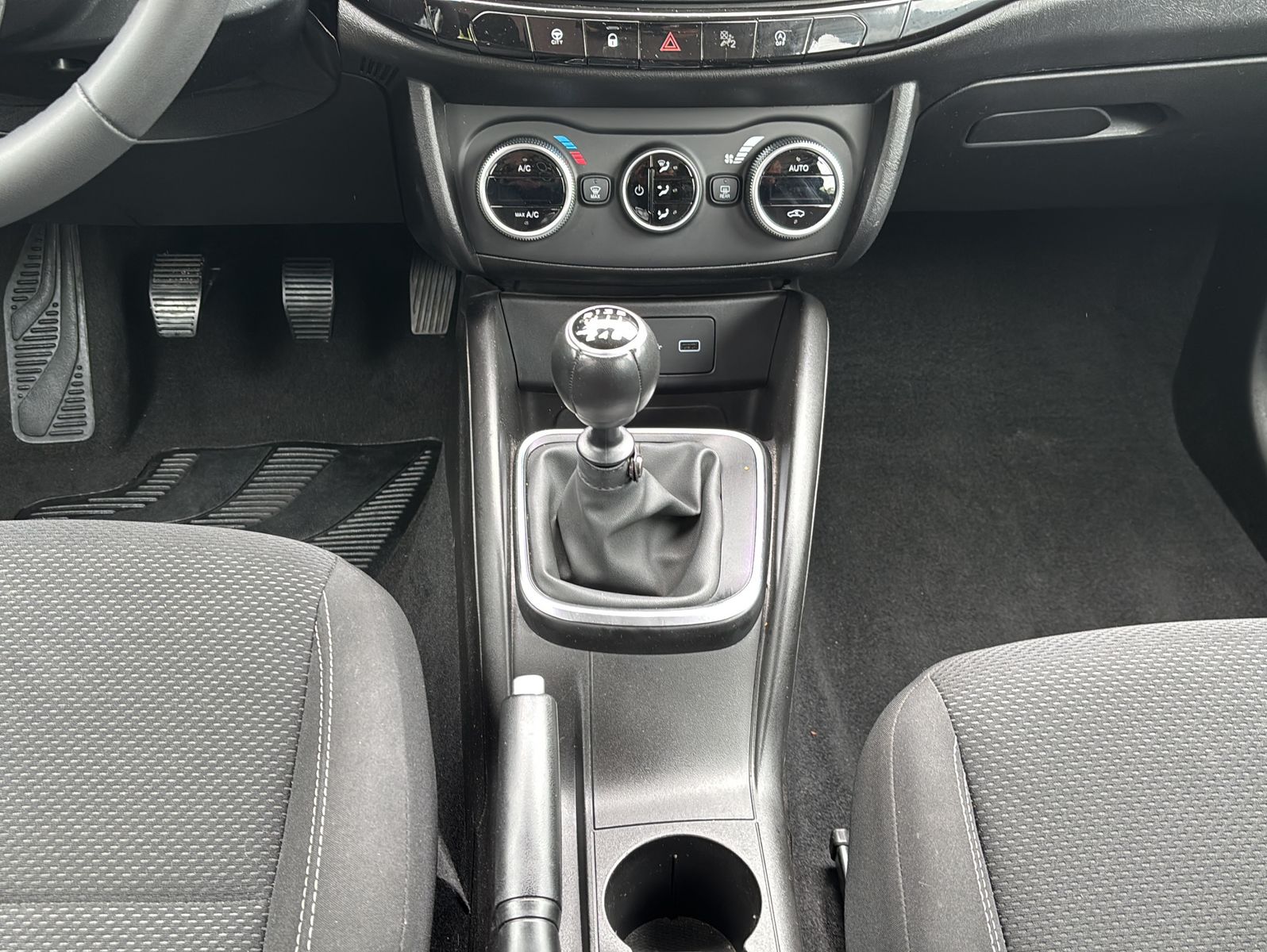 Fahrzeugabbildung Fiat Tipo 1.6 M.jet 130 Ps