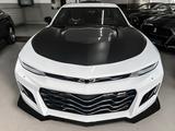 Chevrolet Camaro  ZL1 6.2 V8 - Chevrolet Camaro: Zl1