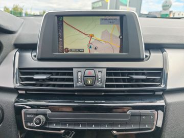 BMW 218 - 11