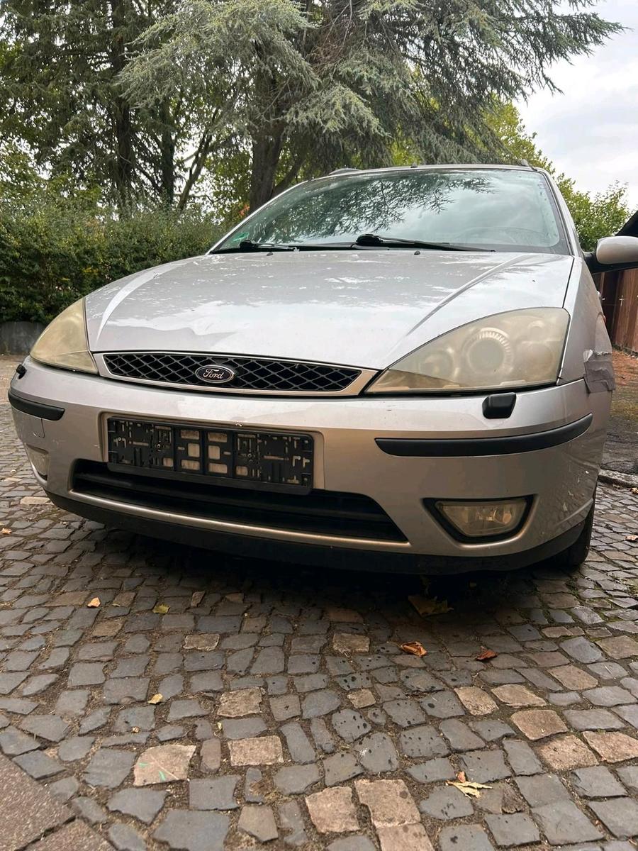 Ford Focus 2004 — engine 101 HP (74kW)