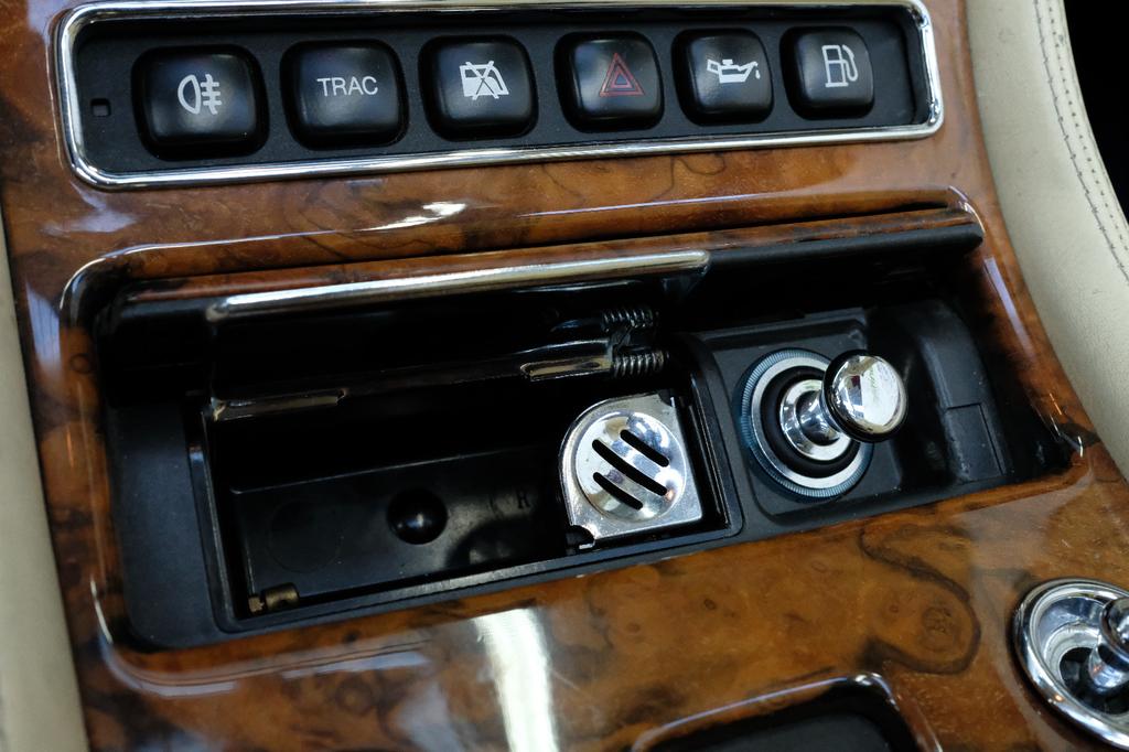 Rolls-Royce Corniche