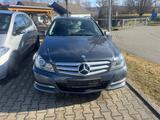 Mercedes-Benz C 180 CGI BlueEfficiency 1,6 Benzin **AUTOMATIK* - Mercedes-Benz C 180 Gebrauchtwagen in Chemnitz
