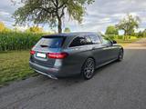 Mercedes-Benz E 220 d 4MATIC T Autom. 360 Kam, AMG-Line - Mercedes-Benz E 220 Gebrauchtwagen in Stuttgart