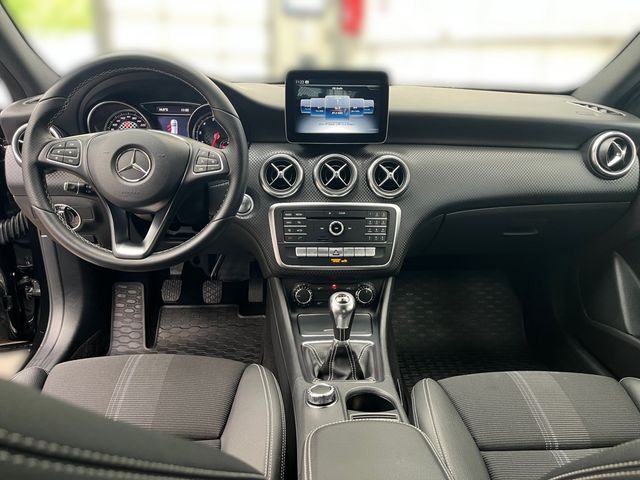 Mercedes-Benz A 200 Urban BlueEfficiency