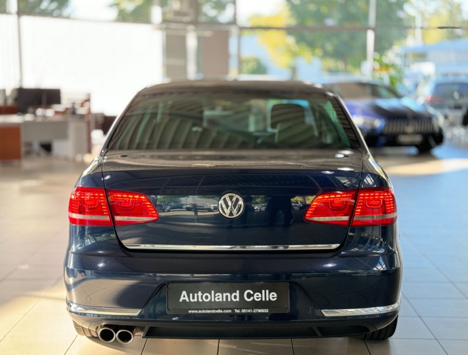 Fahrzeugabbildung Volkswagen Passat 2.0 TSI Lim.Highline DynaudACC AHK 8fach