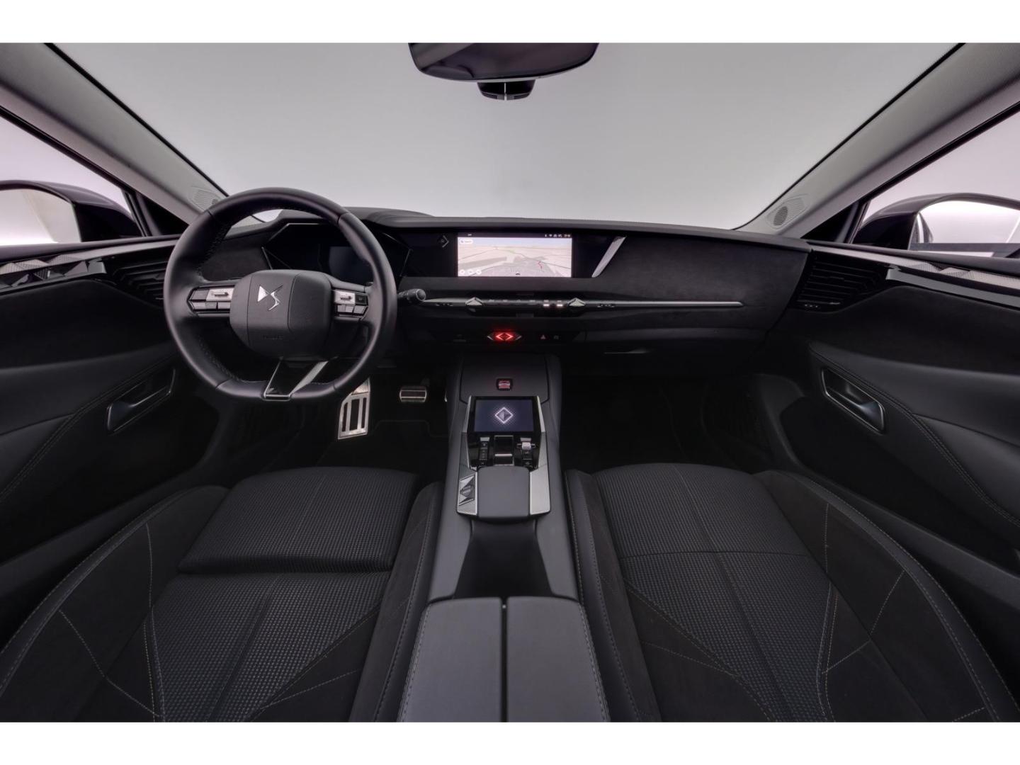 DS Automobiles DS4 1.2PT Aut.130 Etoile Alcantara+LED+NAVI+HUD