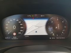 Fahrzeugabbildung Volvo XC40 Momentum Pro 2WD Navi LED SiHz RFK AHK