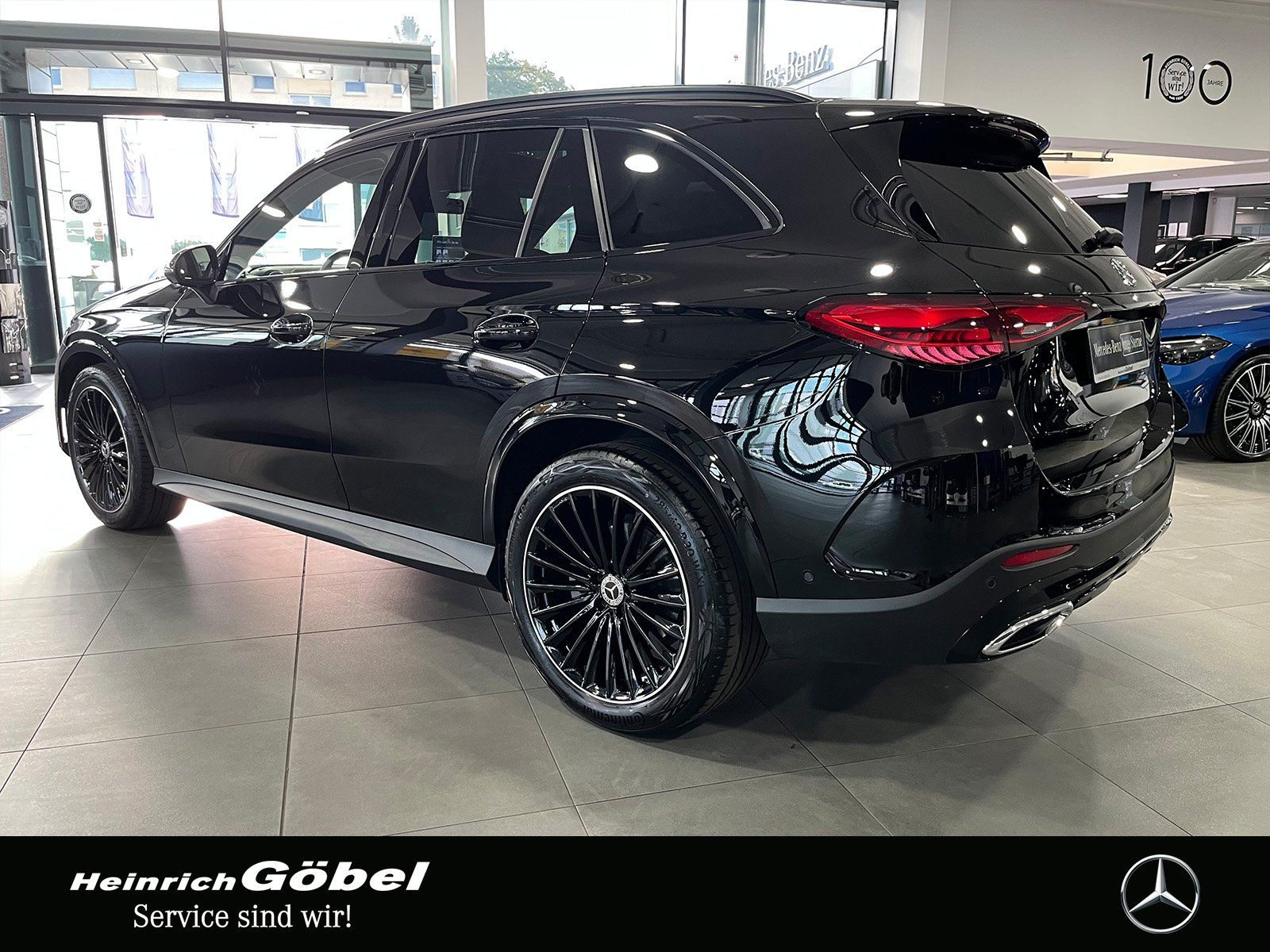 Fahrzeugabbildung Mercedes-Benz GLC 300 d AMG+DIGITAL-L+PANO+AHK+360°+MEMORY