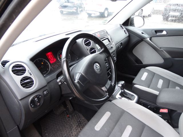 Fahrzeugabbildung Volkswagen Tiguan Sport & Style 4Motion/AHK/2.Hd/Xenon/DSG