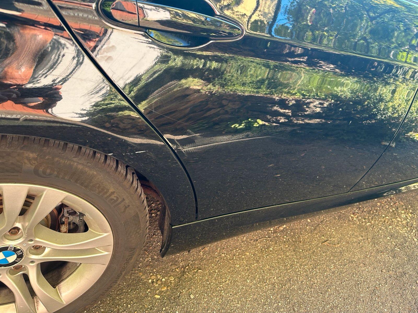 BMW 318 2010 — двигун 143 HP (105kW)