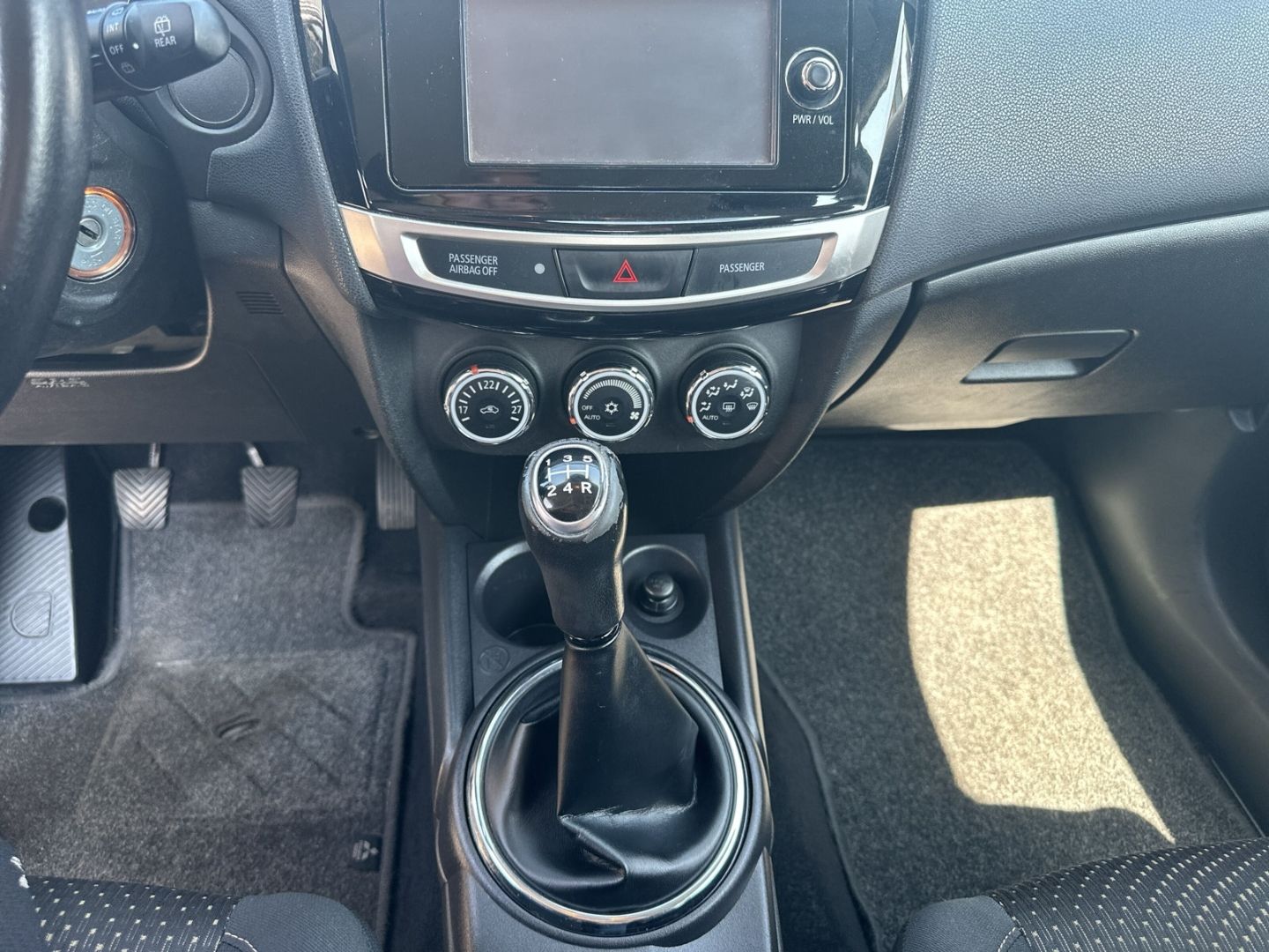 Fahrzeugabbildung Mitsubishi ASX Kollektion 2WD MIVEC 1.6 Klassik + Klimaauto