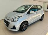 Hyundai i10 Classic 4,7 Liter auf 100 Km - silberne Hyundai i10