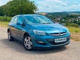 Opel Astra J Sports Tourer Energy*Leder*LED*Euro.5* - Opel Astra ENERGY mit Diesel-Antrieb