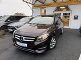 Mercedes-Benz B 180 NAVI/SITZHEIZUNG/ALLWETTER/PARKHILFE - Mercedes-Benz B-Klasse Gebrauchtwagen in Bremen