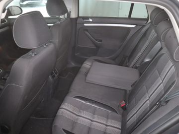 Volkswagen Golf - 9