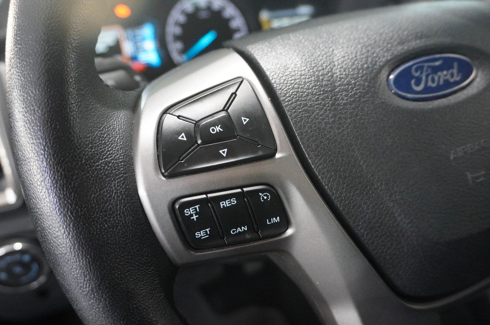 Fahrzeugabbildung Ford Ranger 2.0D LIMITED 4X4 EXTRA NAVI/LED/LEDER/AHK