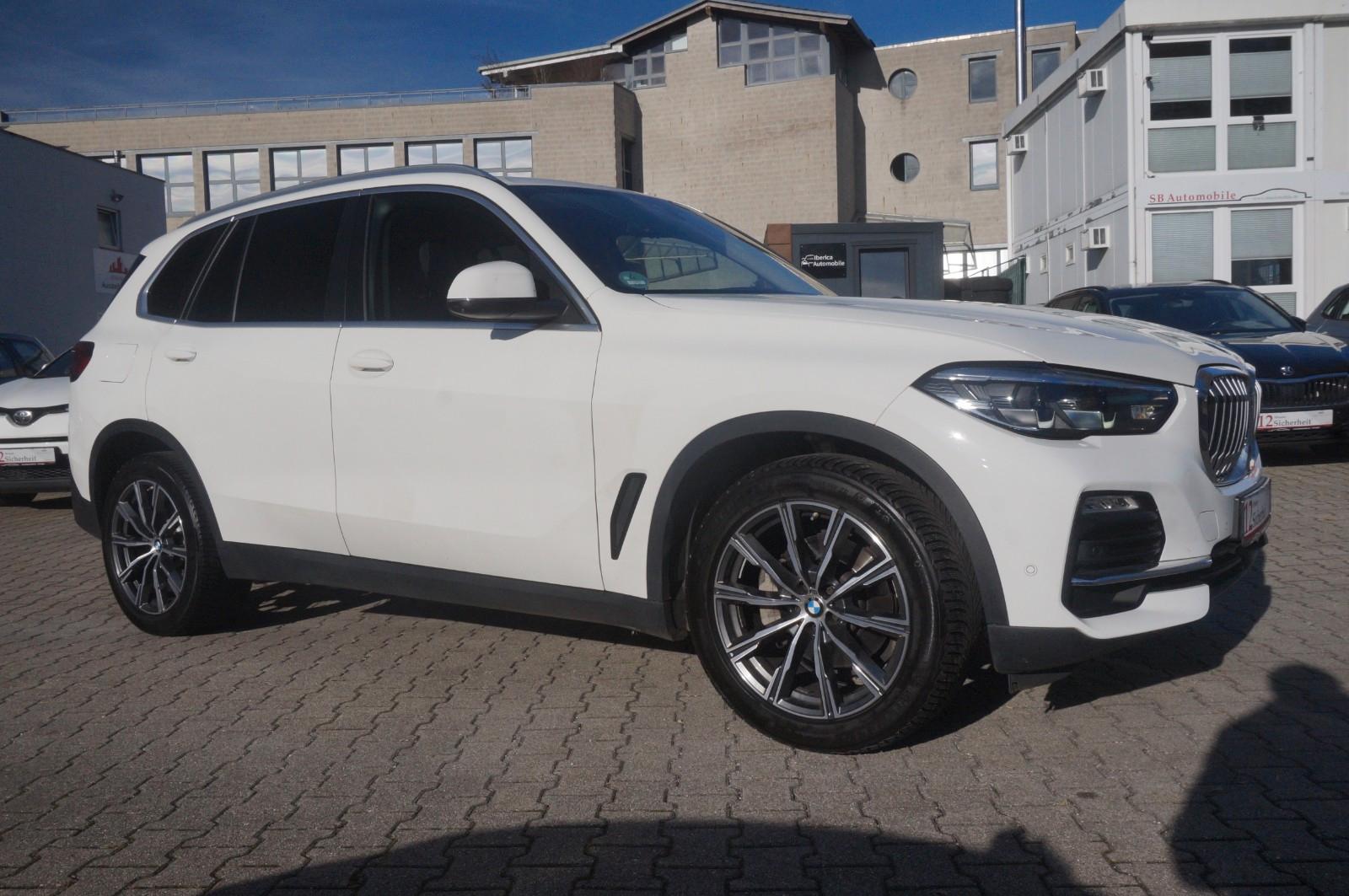 BMW X5 xDrive Aut*NAVi*LEDER*ACC*SPUR*360-KAMERA*LED