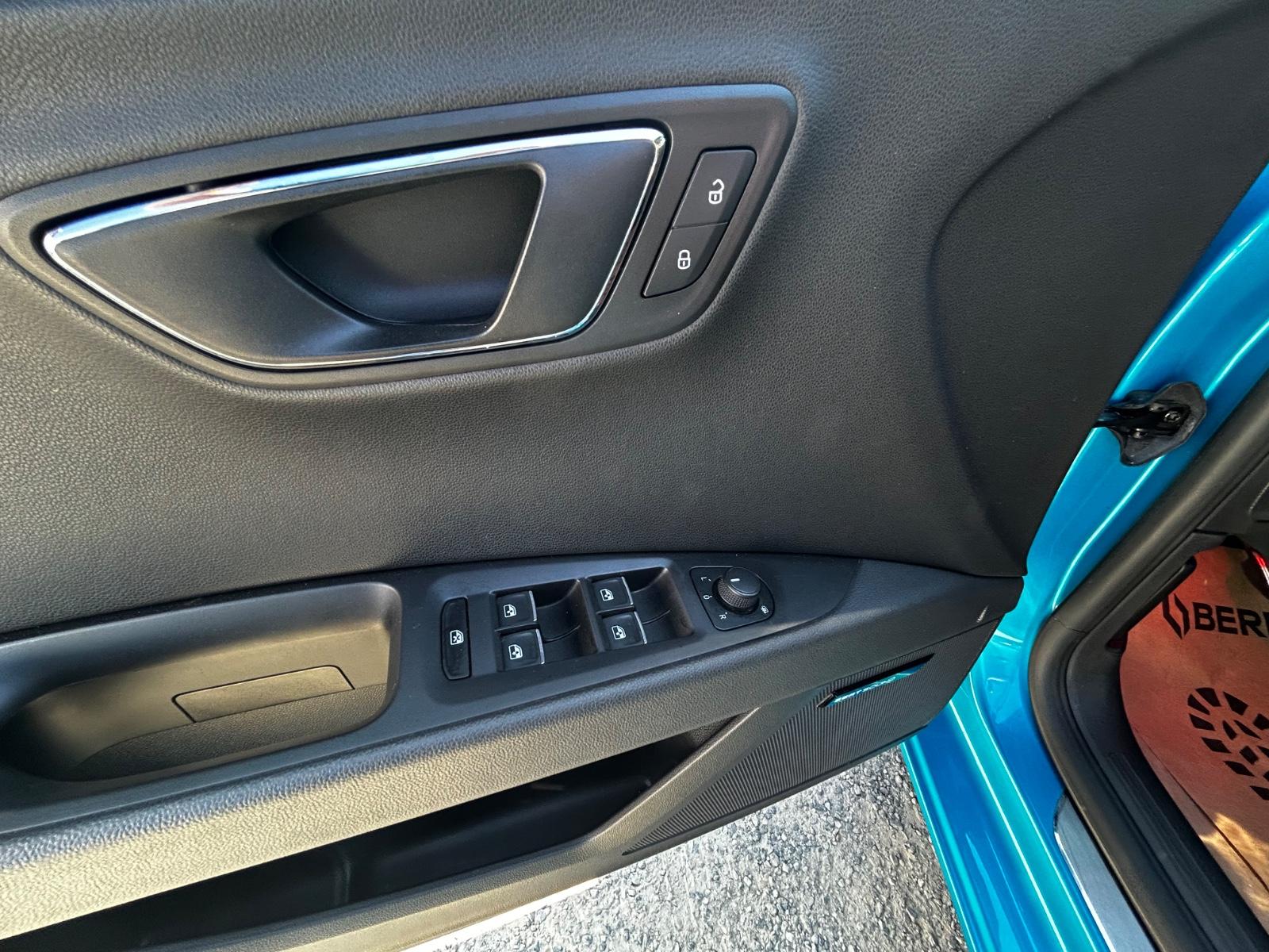 Seat Leon 2015 — photo 14