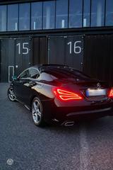 Mercedes-Benz CLA 250 DCT 4MATIC AMG Line AMG Line - Mercedes-Benz CLA 250: Sportwagen