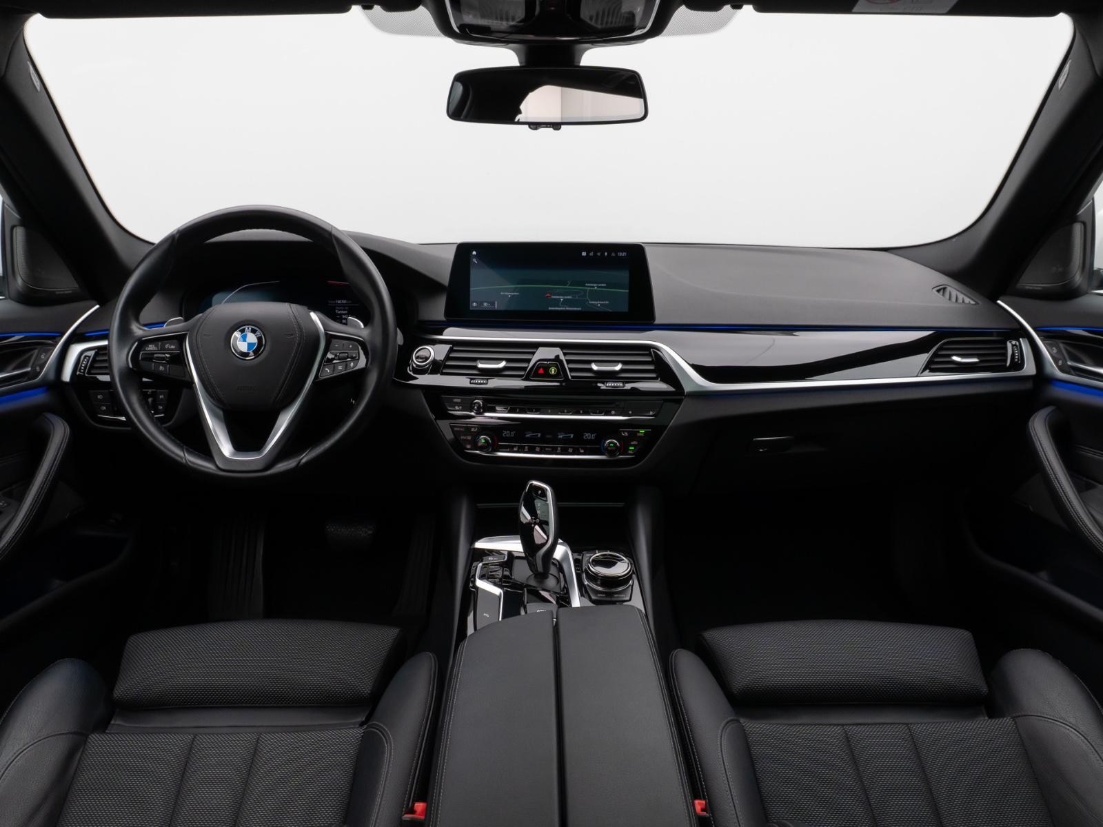 BMW 520d xD Tour Sport Line Pano H/K Exklusiv Paket