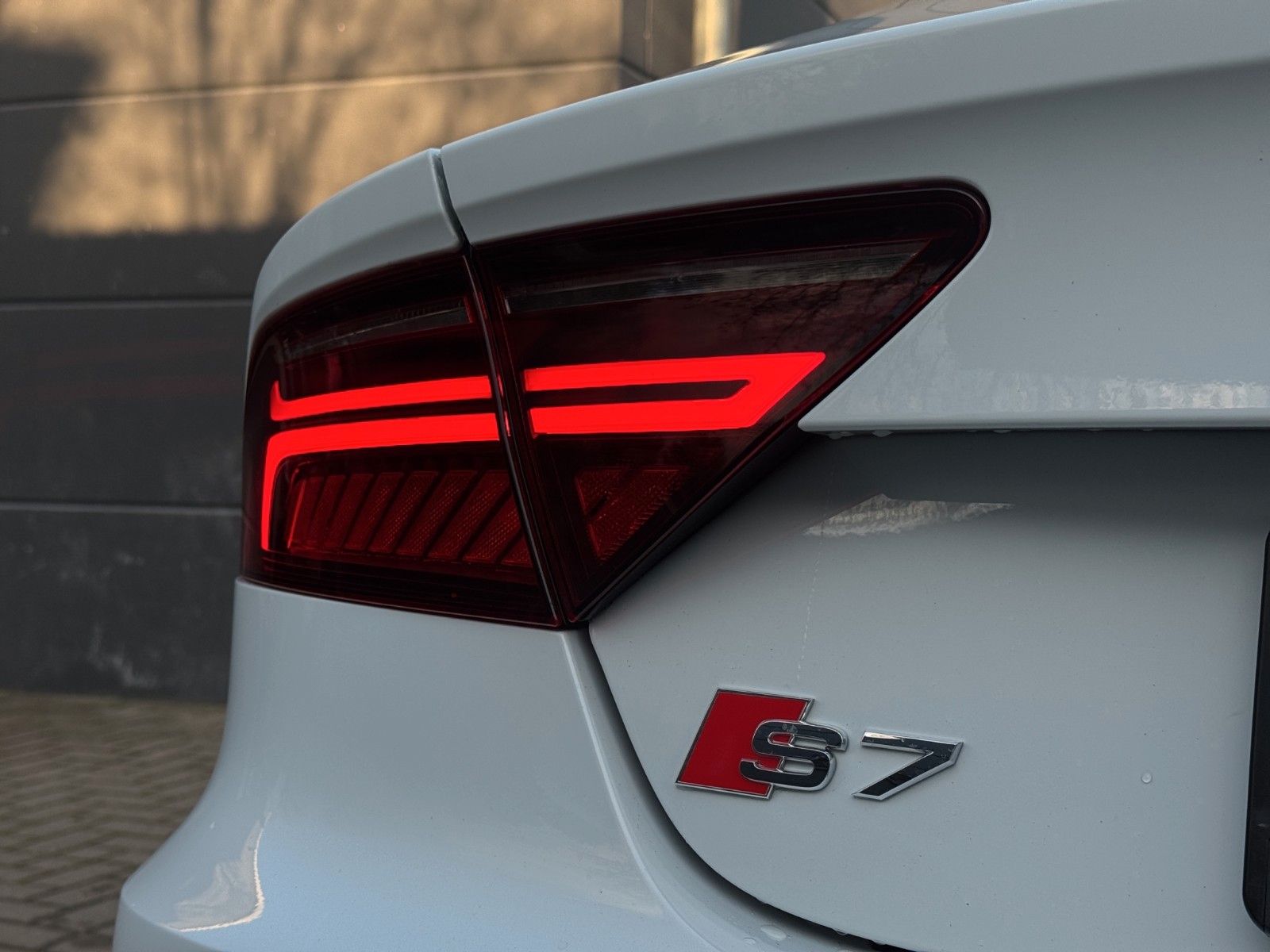 Fahrzeugabbildung Audi S7 4.0 V8 quattro Bose/S-Dach/HUD/Luftf./Keyless