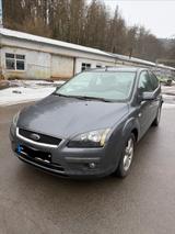 Ford Focus 1.6 TÜV 03/2026 Klima - Ford Focus aus 2005: 2.0