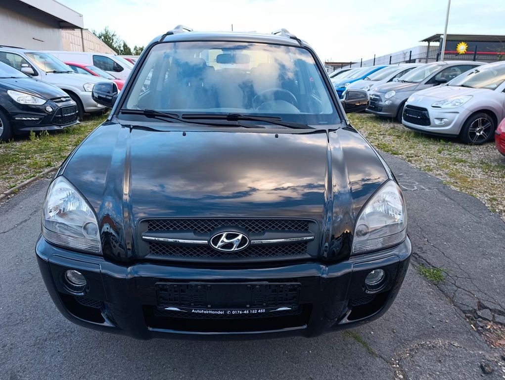Hyundai Tucson Tucson 2.0 GLS*TÜV NEU*KLIMA*AHK*NUR 145TKM*ALUF