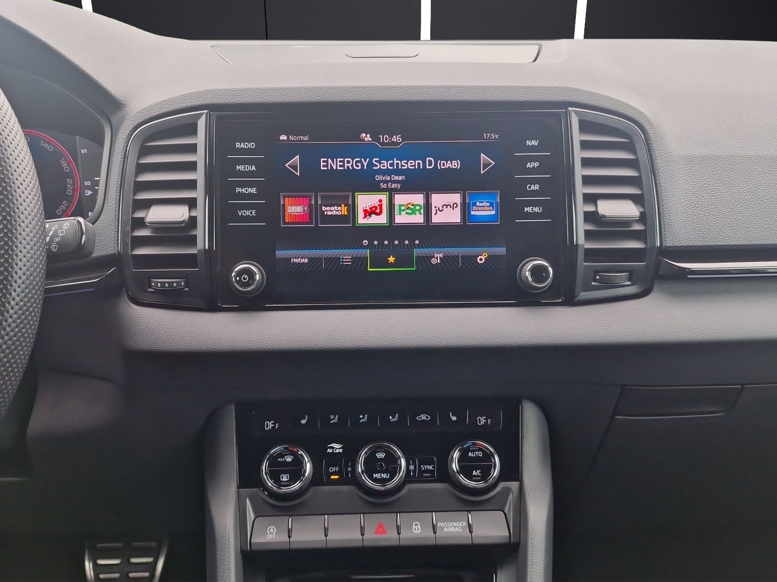 Fahrzeugabbildung SKODA Karoq Sportline 4x4 MATRIX AHZ VC