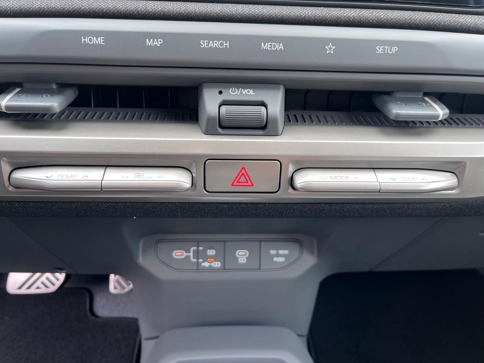 Fahrzeugabbildung Kia EV3 81 kWh 150 kW GT-line Frontantrieb