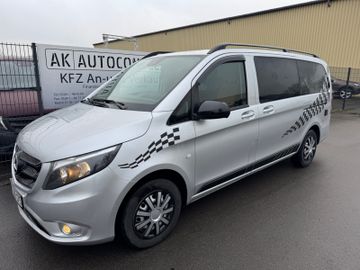 Mercedes V 220 - 3