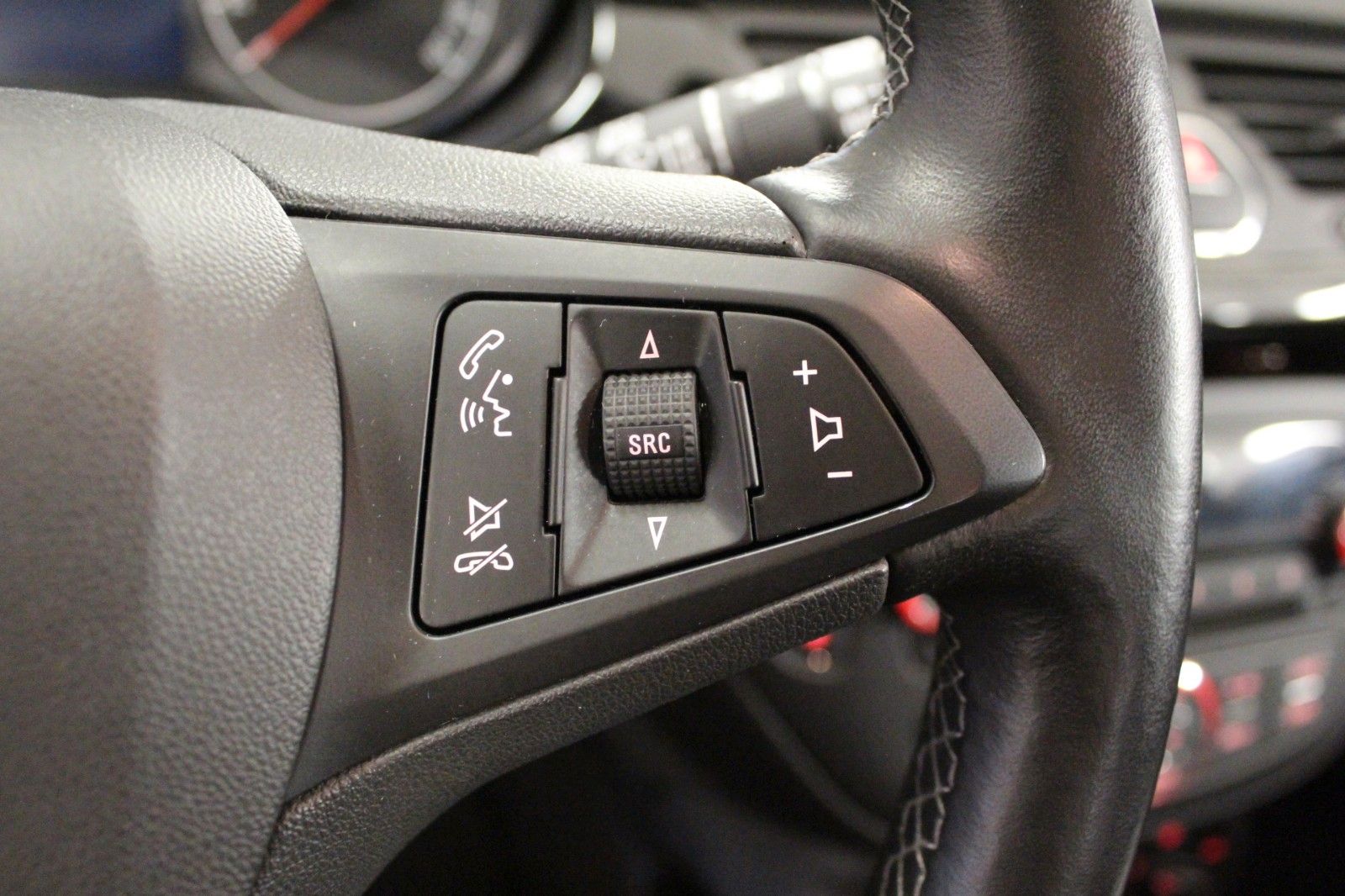 Fahrzeugabbildung Opel Corsa E 1.4 Active Winterpaket*AHK